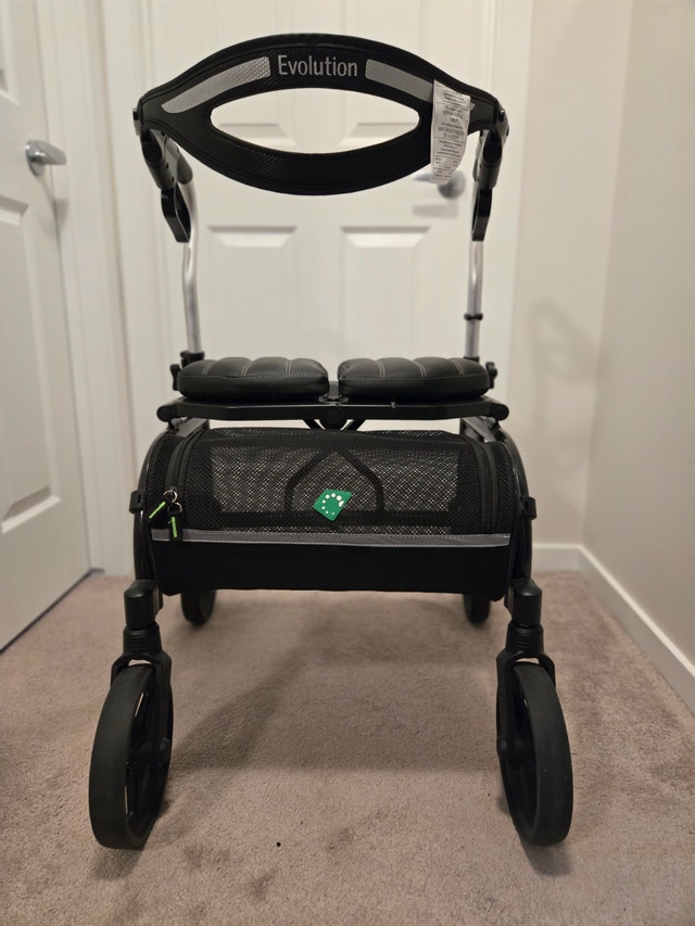 Mobility Walker - Evolution Trillium Rollator - Regular - photo 4