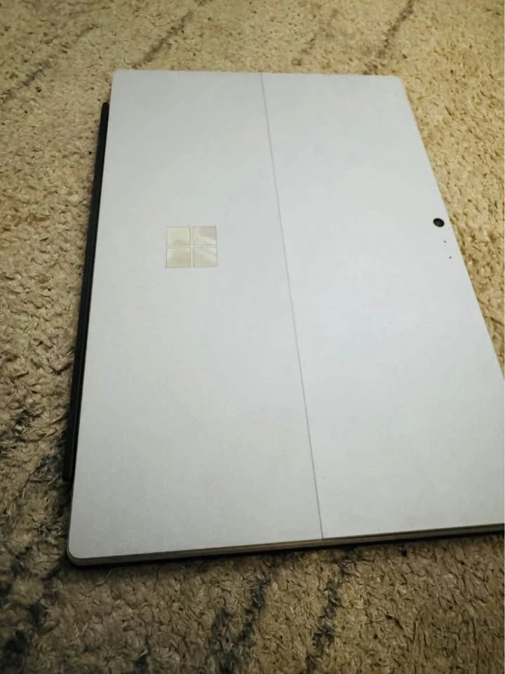 Microsoft Surface Pro 5 - photo 2