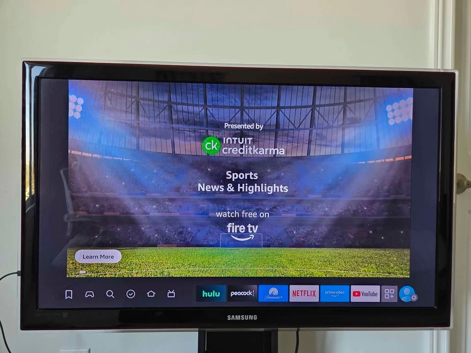 Samsung 40" TV with VESA Mount Stand - photo 2