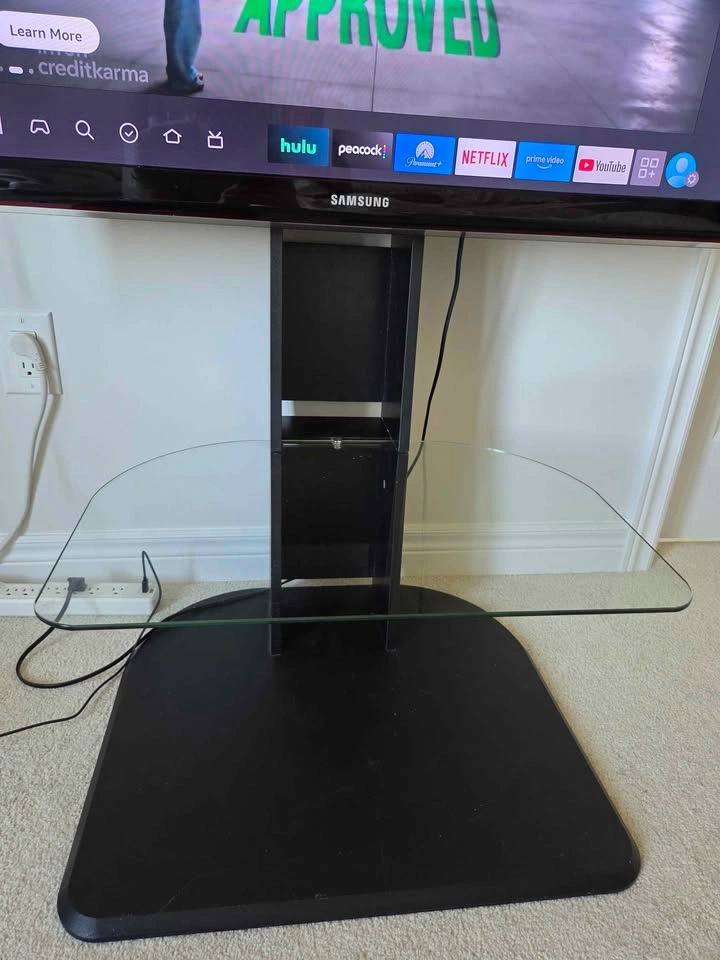 Samsung 40" TV with VESA Mount Stand - photo 3