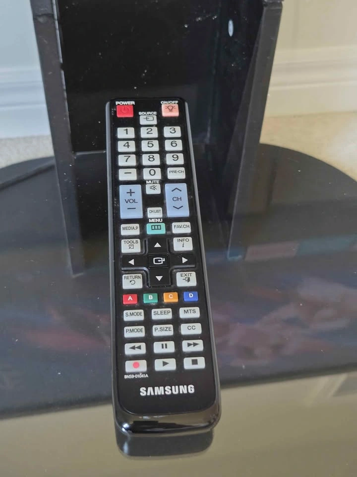 Samsung 40" TV with VESA Mount Stand - photo 5