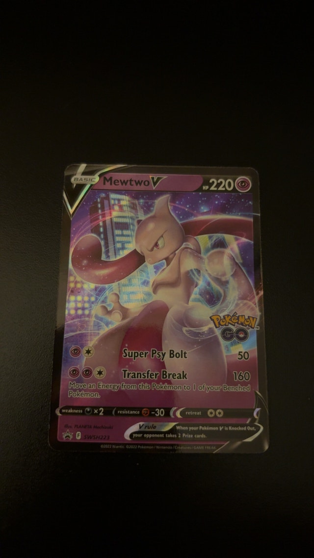 Mewtwo V Pokemon Card
