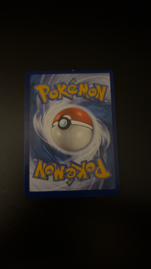 Dragonite V Pokemon Card - photo 2