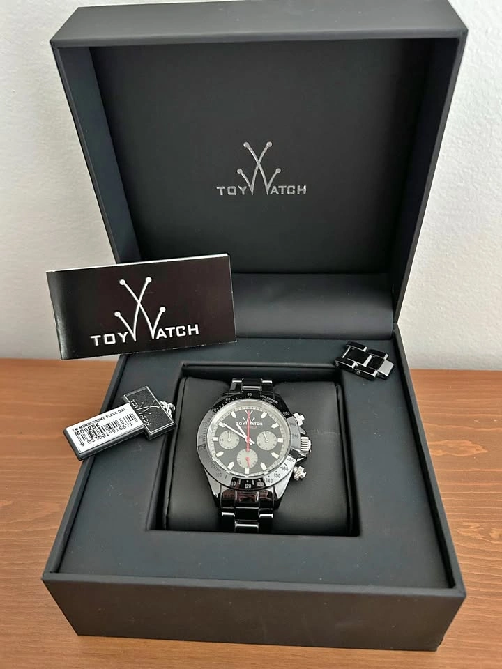 ToyWatch: Black Chrono