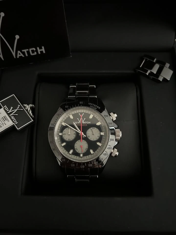 ToyWatch: Black Chrono - photo 2