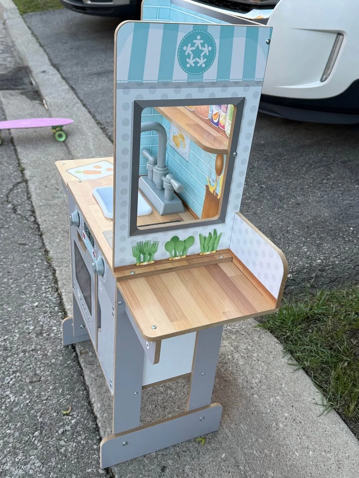 KidKraft Toddler Play Kitchen - photo 3