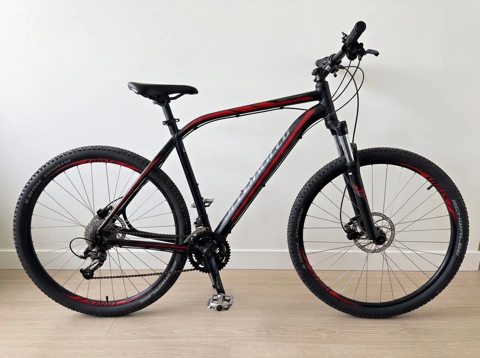Specialized Rockhopper 29er XL Mountain Bike | Hydraulic Disc Br