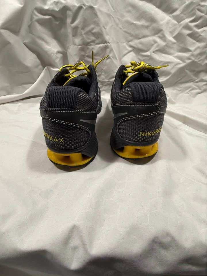 NEW NIKE Reax Rocket Running Shoes Gray Yellow Men’s 11.5 - photo 2