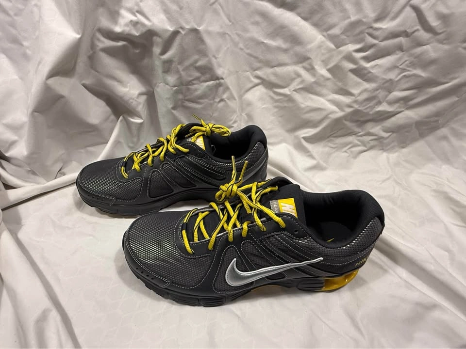 NEW NIKE Reax Rocket Running Shoes Gray Yellow Men’s 11.5 - photo 3