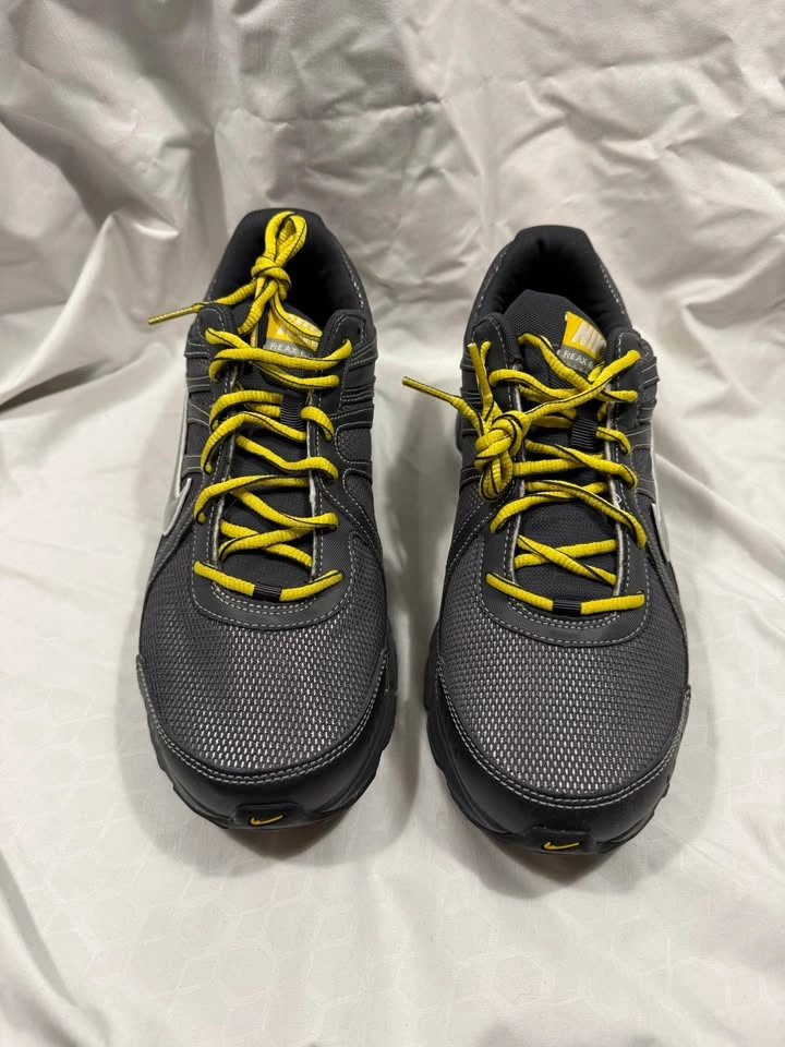NEW NIKE Reax Rocket Running Shoes Gray Yellow Men’s 11.5 - photo 4