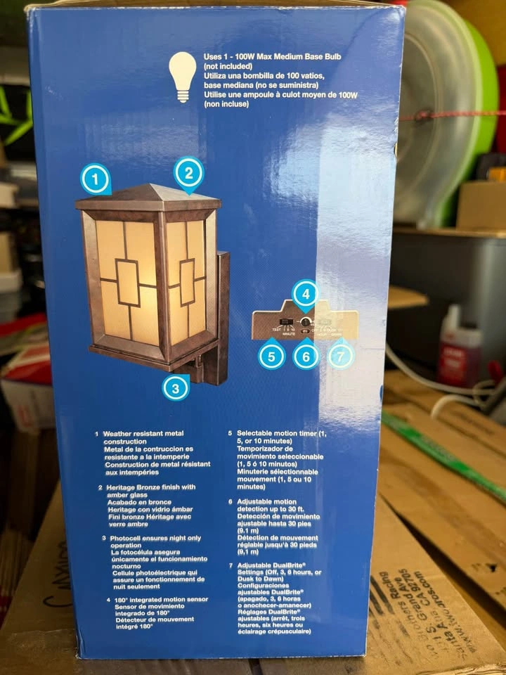 Heath Zenith Motion Sensor Outdoor Wall Light - Heritage Bronze - photo 2