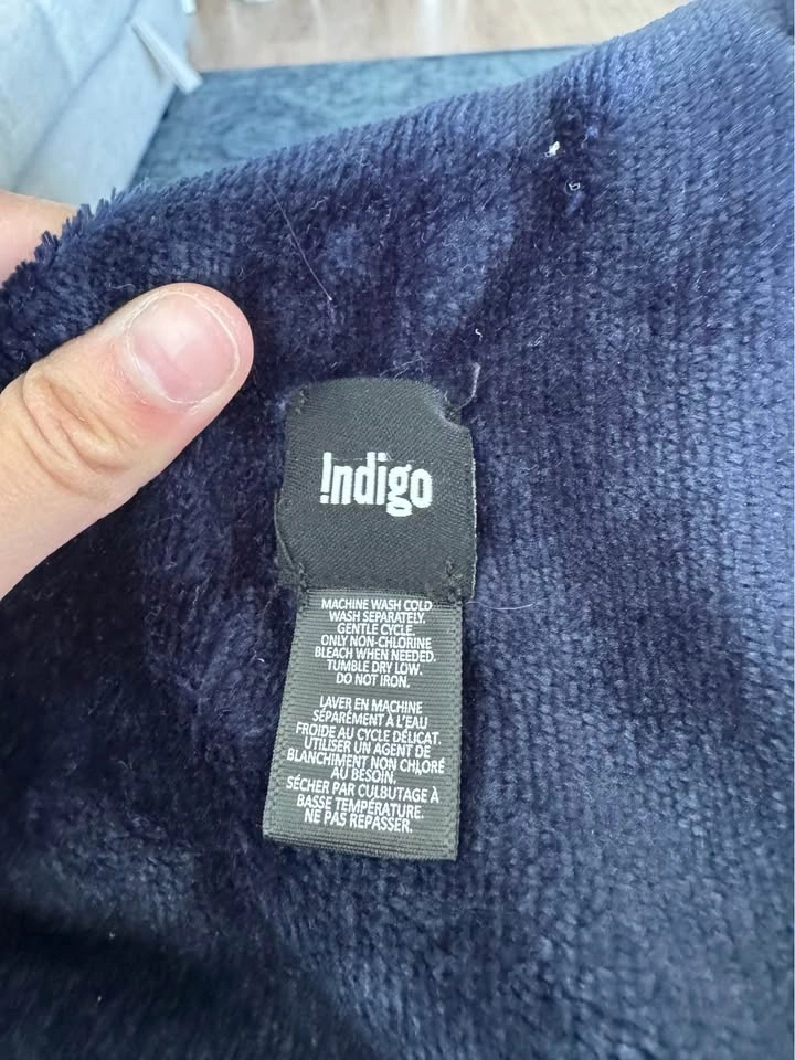 Indigo Navy Blue Faux Fur Throw Blanket - photo 3