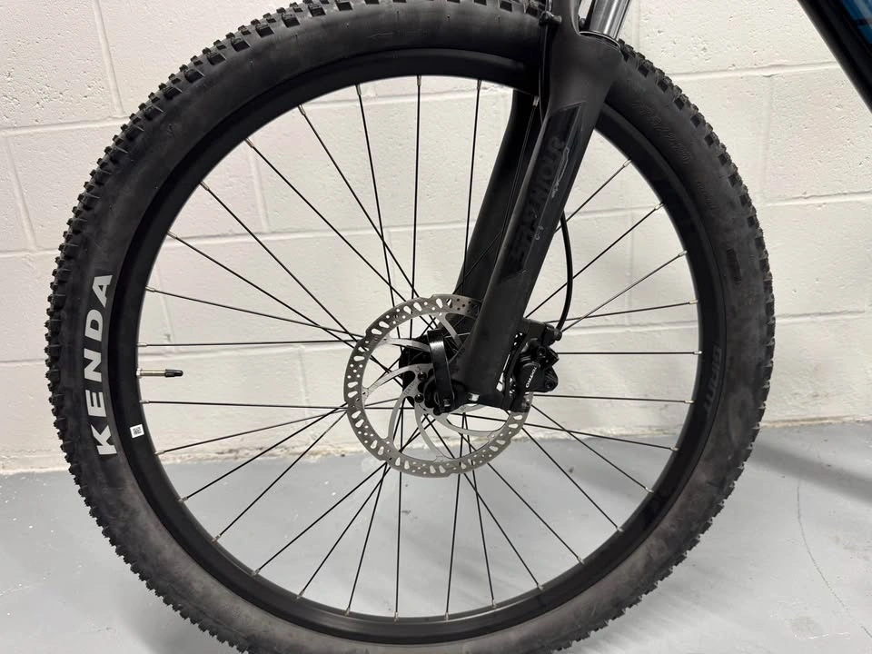 Giant Talon 2 27.5 Mountain Bike (XS) – Metallic Black - photo 5