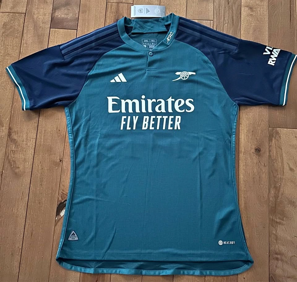Arsenal Soccer Jersey 2XL (Fits M/L) Zinchenko #35 Player Versio
