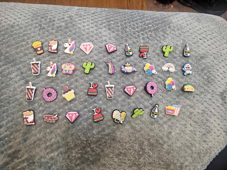 35pcs Croc Charms