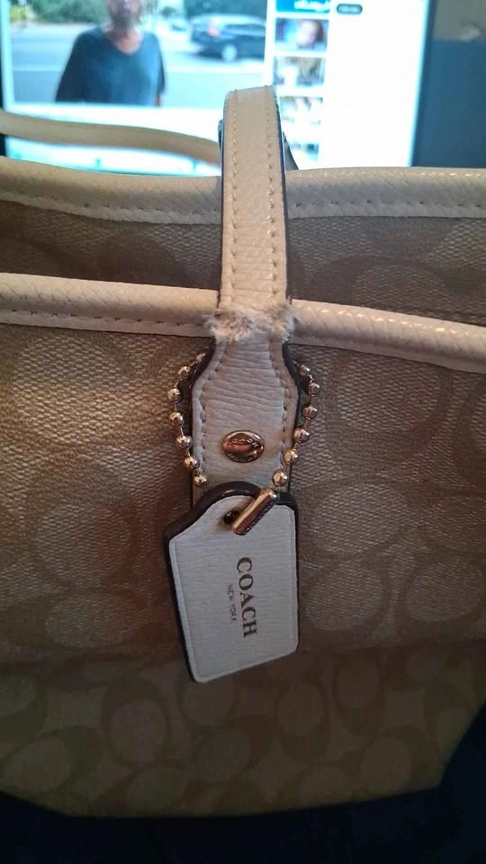 Coach Signature C Tan Tote Bag - photo 3