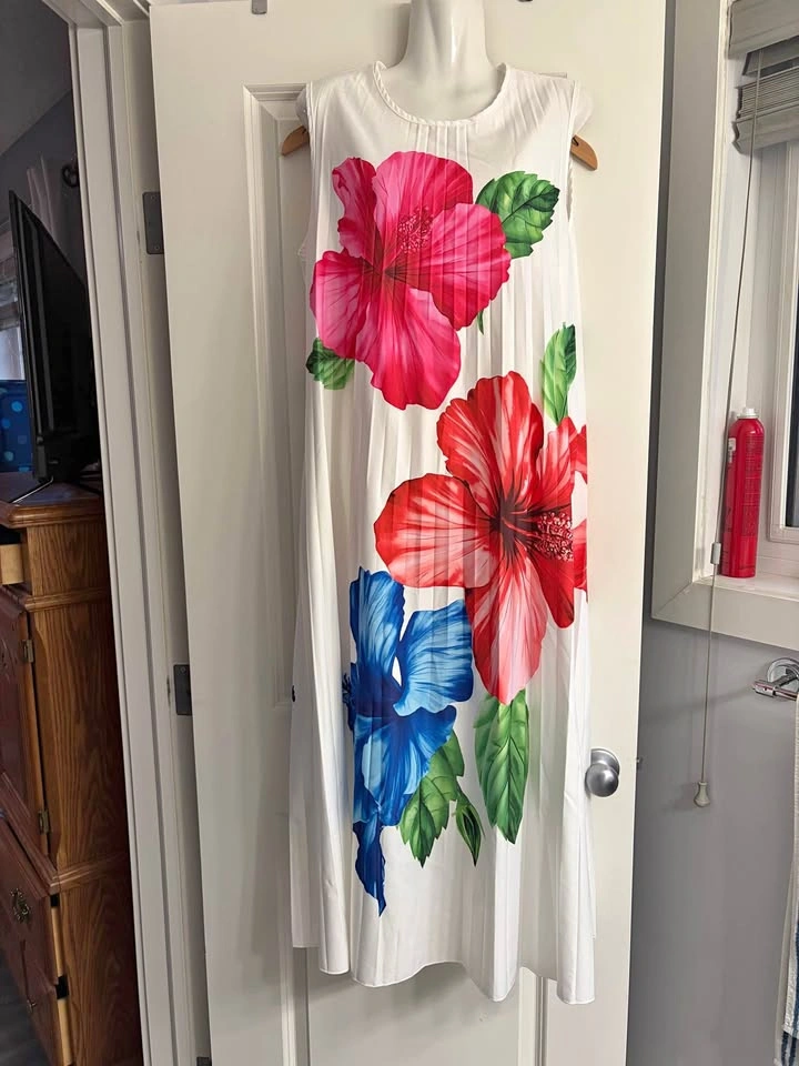 White Floral Pleated Sleeveless Dress XL-2X
