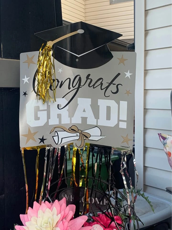 Graduation Party Decor Bundle! Congrats Grad & Party Signs - photo 3