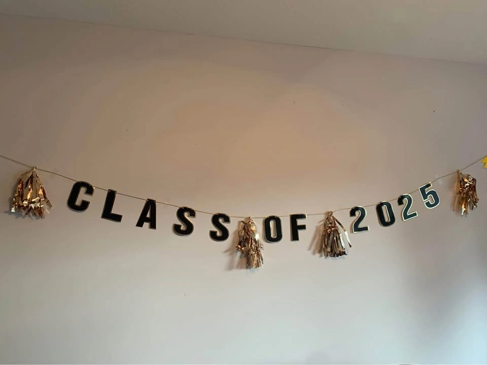 Graduation Party Decor Bundle! Congrats Grad & Party Signs - photo 5