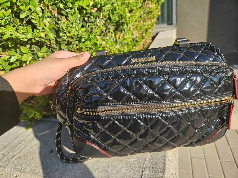 Branded MZ Wallace Black Quilted Patent Bag (like new) - photo 3