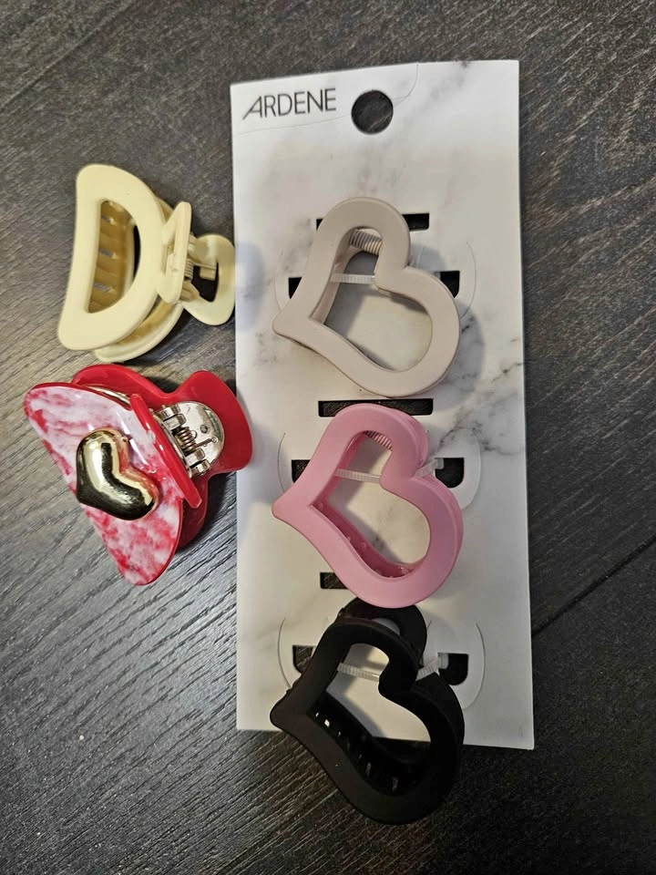 Ardene Heart Claw Clips & Sophi Hair Accessories Set