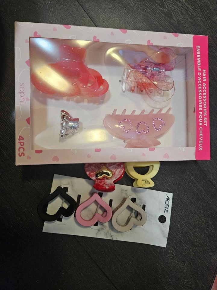 Ardene Heart Claw Clips & Sophi Hair Accessories Set - photo 2