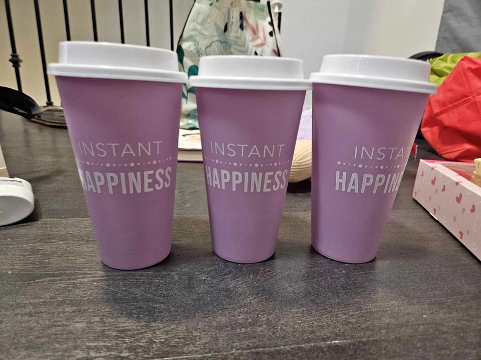 3 Purple Coffee Cups with Lids