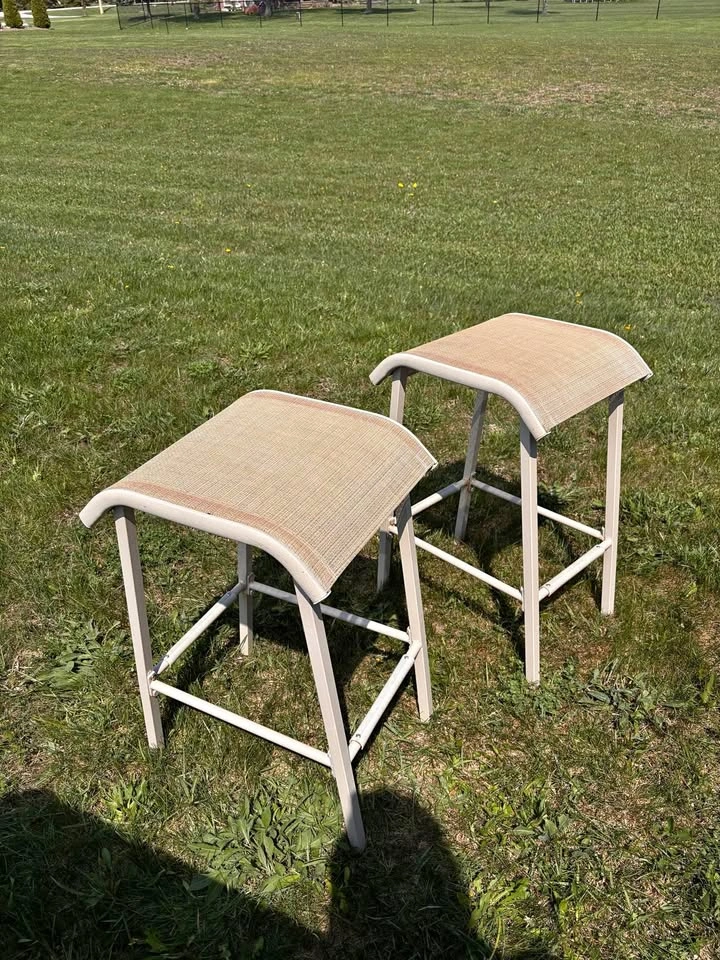 Set of 4 Outdoor Patio Bar Stools