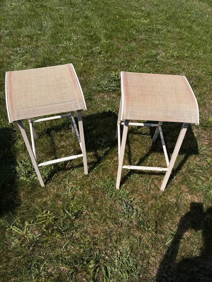 Set of 4 Outdoor Patio Bar Stools - photo 2
