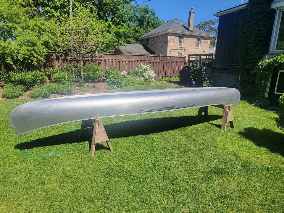 Grumman 1740C Aluminum Canoe - photo 2