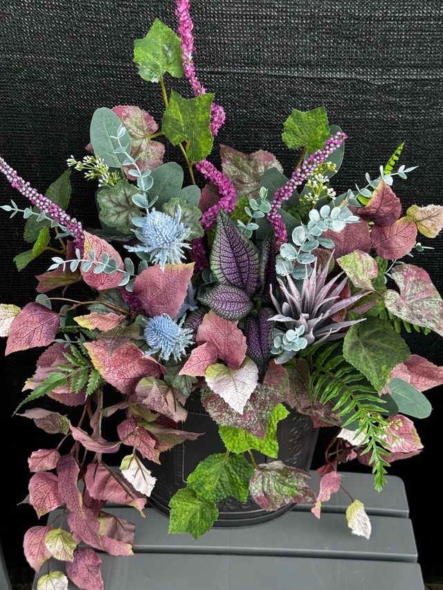 Eye catching Arrangement in Hanging Container - photo 5