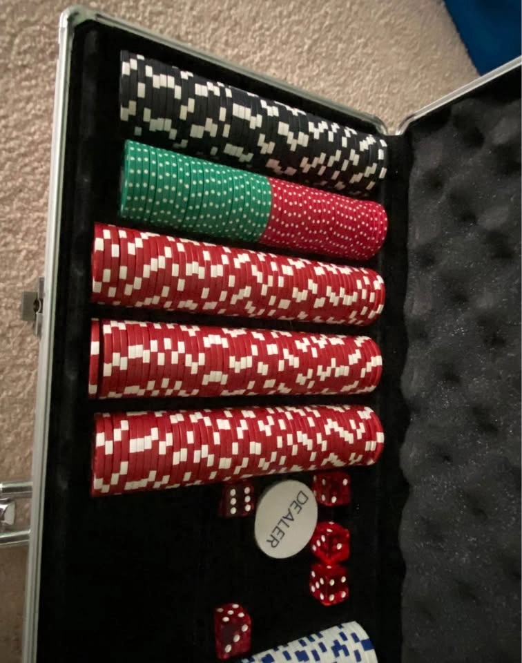 Poker Chip Case/Chips - $40 OBO /Cross Posted - photo 3