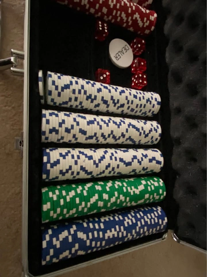 Poker Chip Case/Chips - $40 OBO /Cross Posted - photo 4