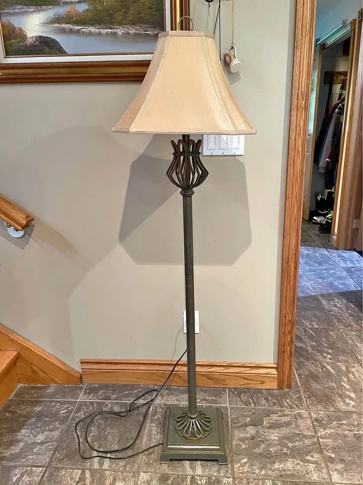 Vintage Ornate Bronze-Tone Metal Floor Lamp