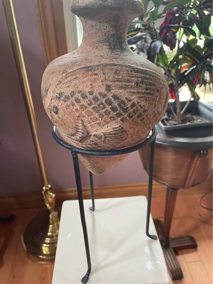 Rustic Hand-Painted Terracotta Fish Planter Pot with Metal Stand - photo 2