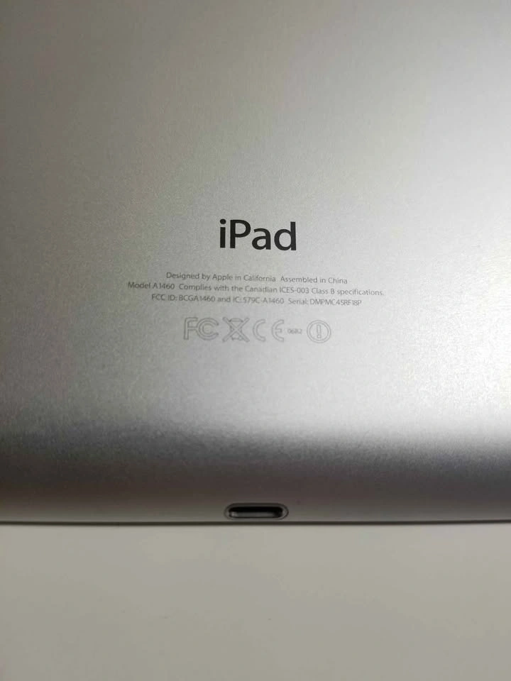 Apple iPad 4 (4th Gen) 16GB - For Parts - photo 4