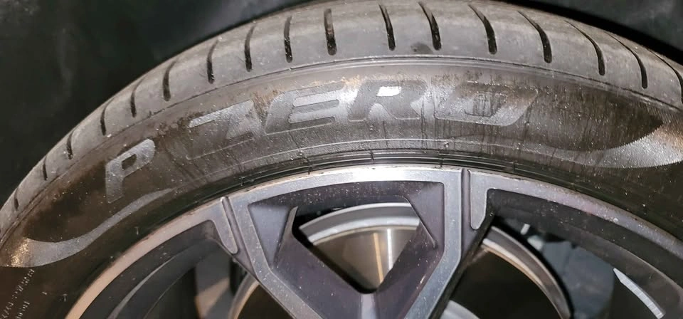 BMW X5 Pirelli P-Zero RunFlat Tire 315/35R21XL - photo 3