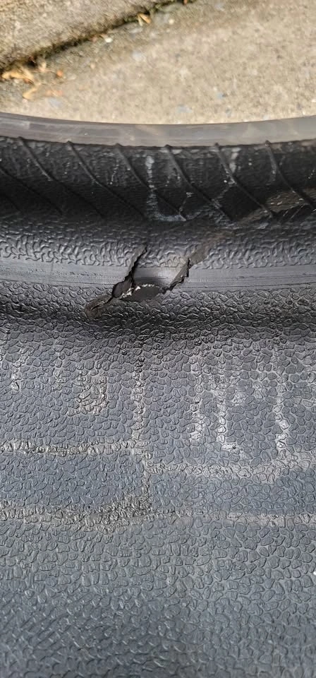 BMW X5 Pirelli P-Zero RunFlat Tire 315/35R21XL - photo 4