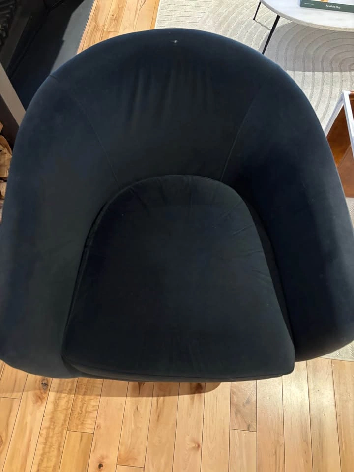 2x Modern Velvet Swivel Barrel Chair - photo 2