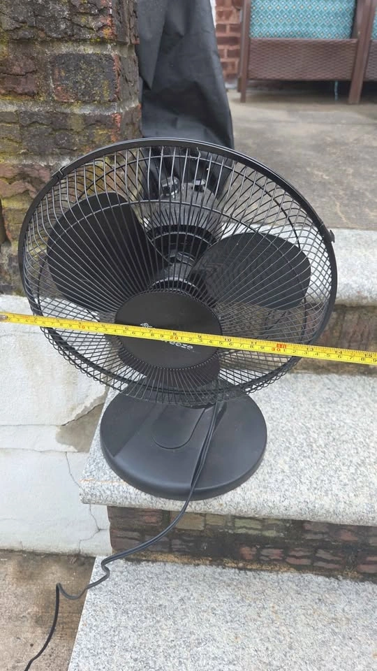 18in Desktop 3 Blade Fan - photo 3