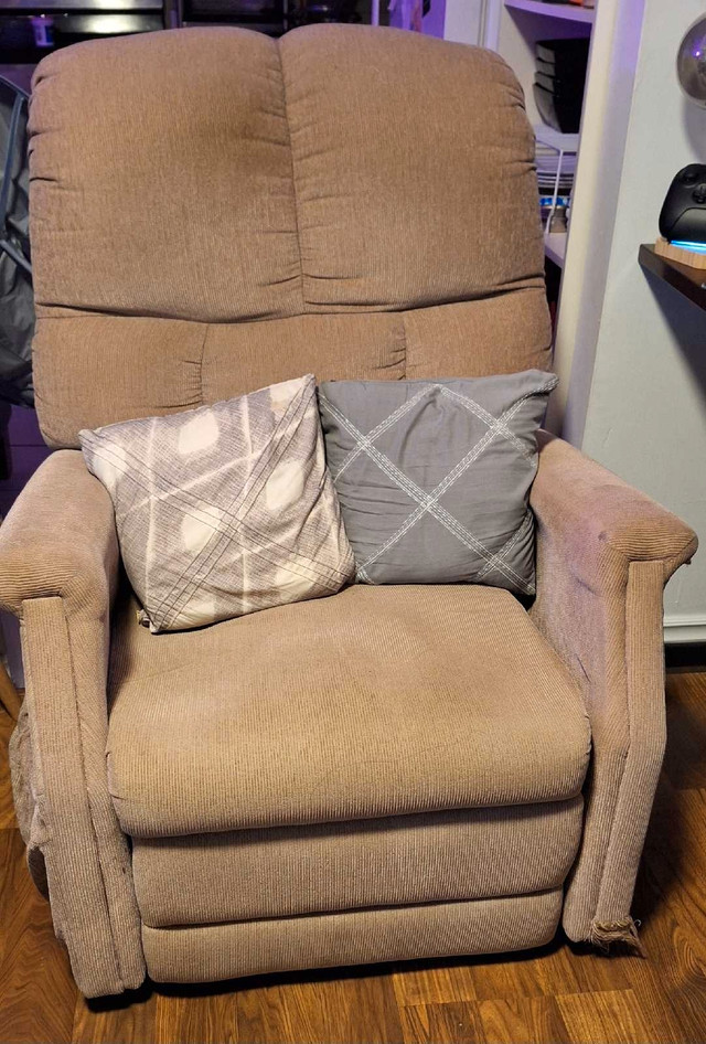 Cozy Beige Recliner
