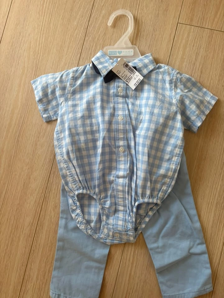 Short sleeve occasion outfit