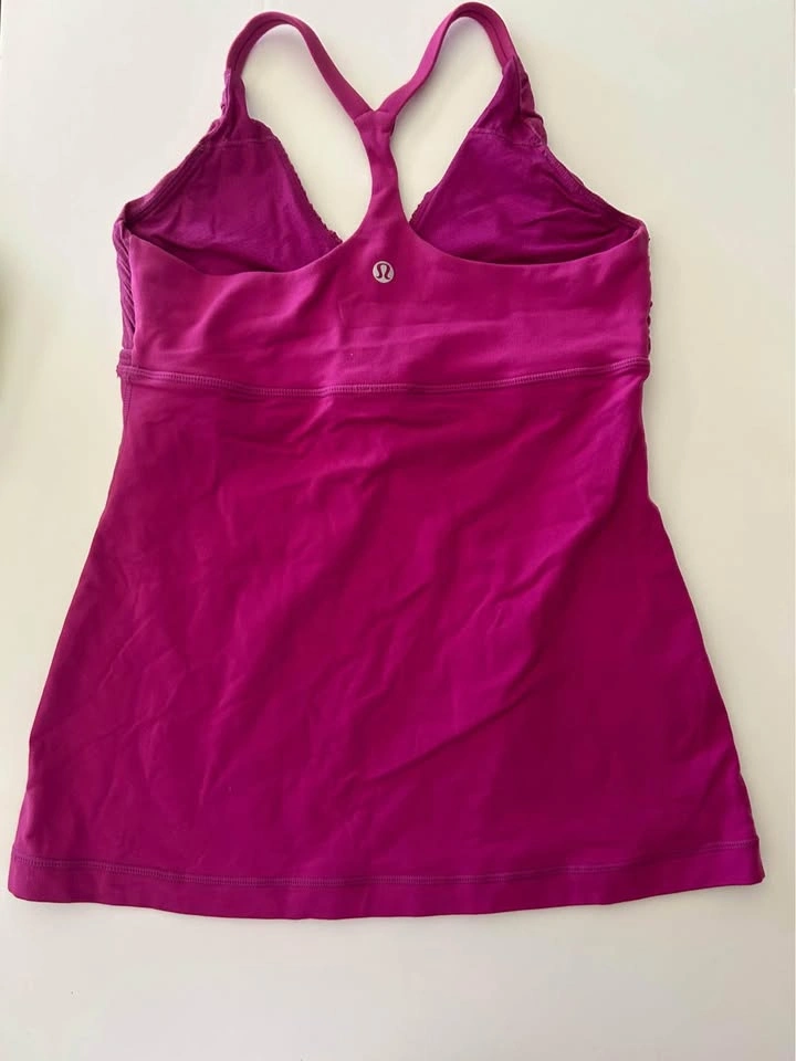 Lululemon Y Tank Top - Size 6 - photo 2