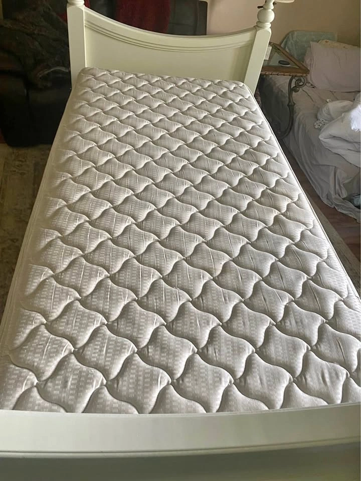 Sealy Beauty Rest Twin Firm Mattress & Cover