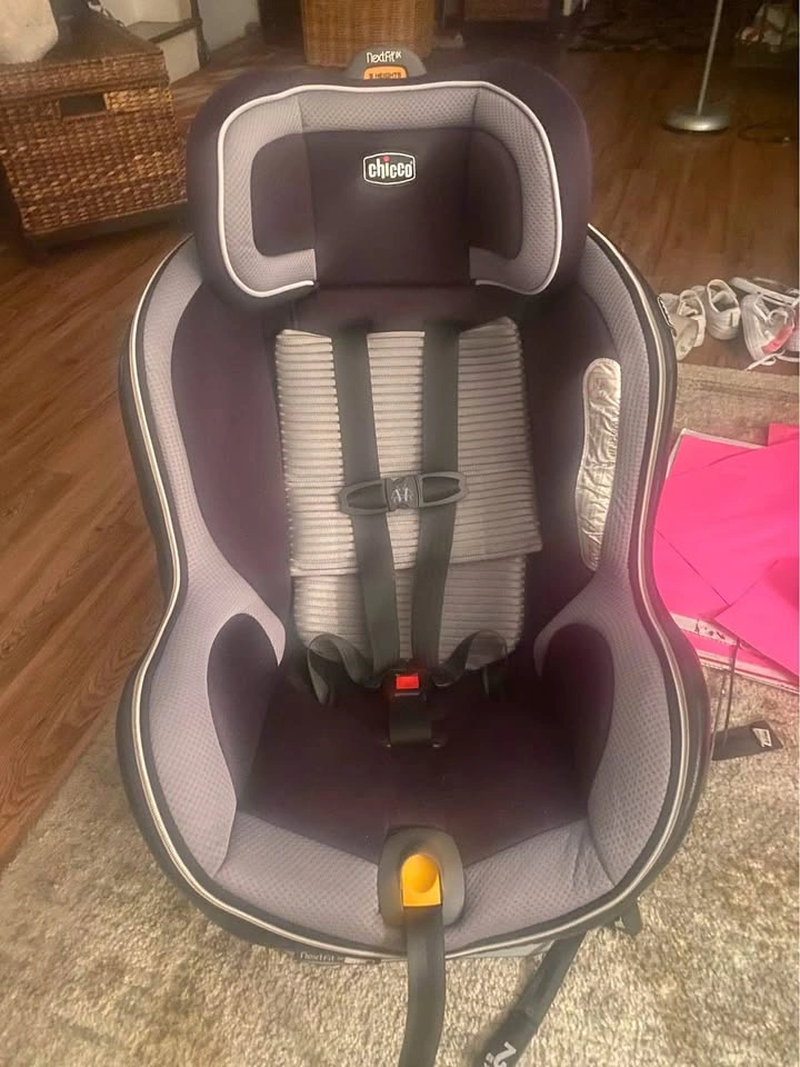 Chico Extend To Fit Convertible Car Seat