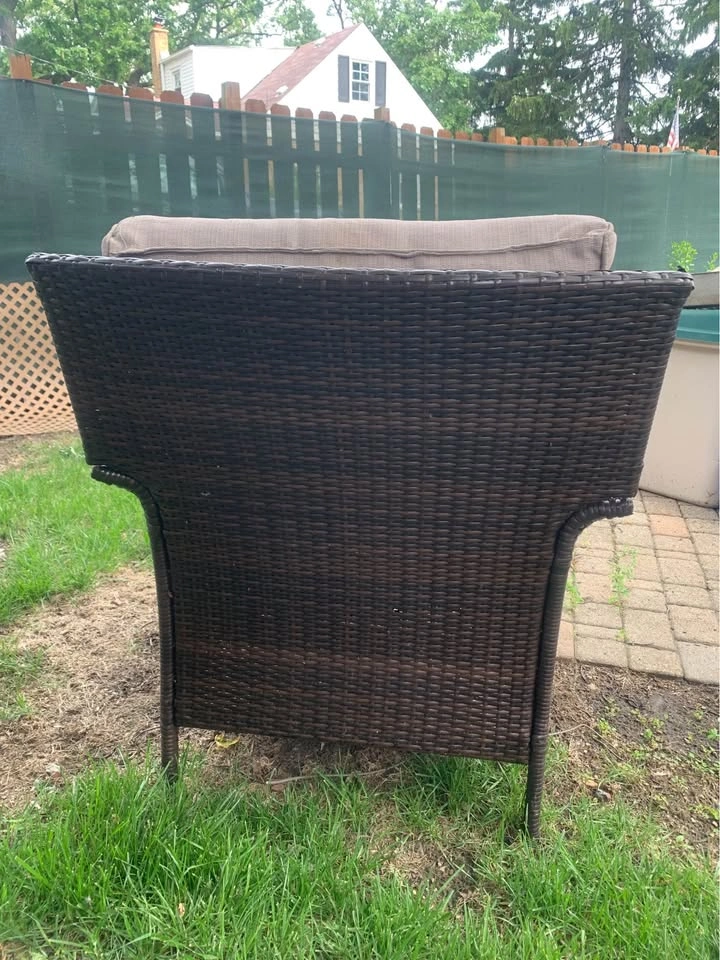 Large Brown Resin Wicker Patio Chair w/ Cushions 32"w x 29"d x 3 - photo 3