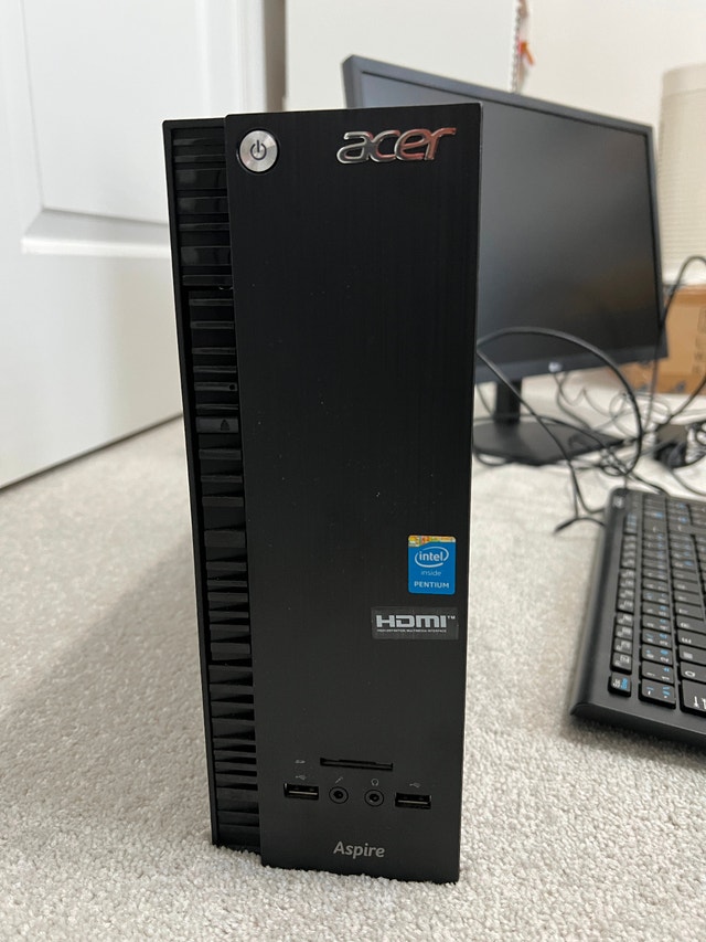 Acer Desktop PC with Monitor, Keyboard, and Mouse