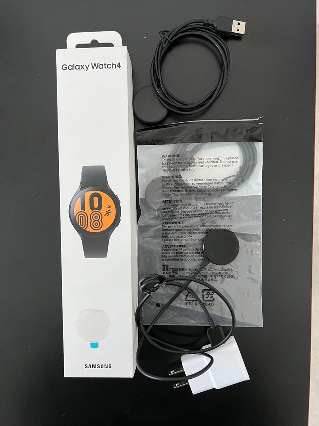 Samsung Galaxy Watch 4 (44mm) w/ Charging Pucks - photo 2