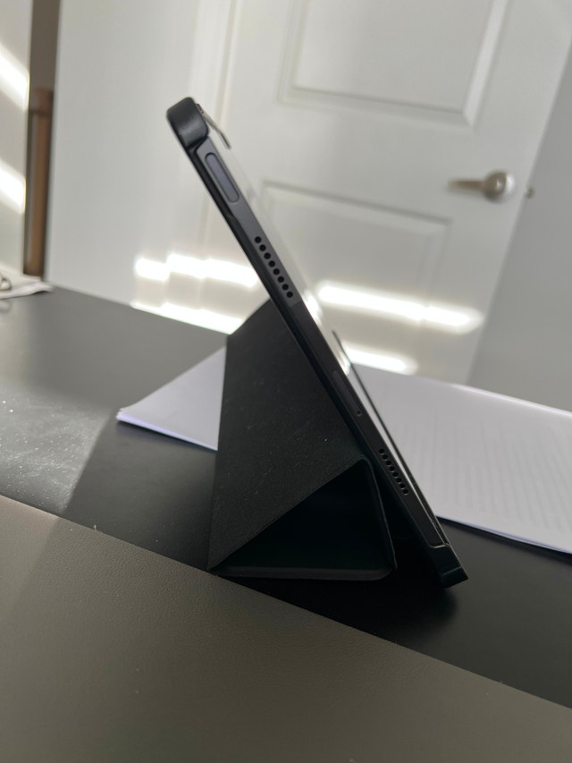 Lenovo Tab P12 Pro with Case - photo 2