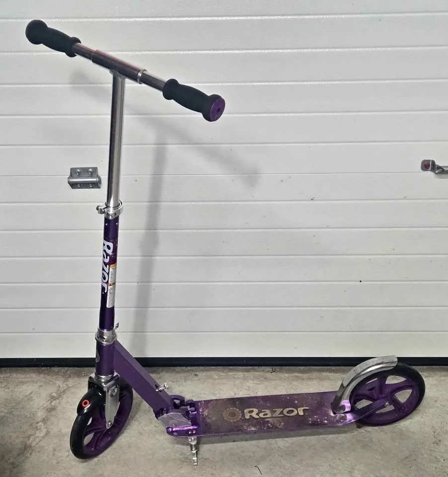 Purple A5 Razor scooter